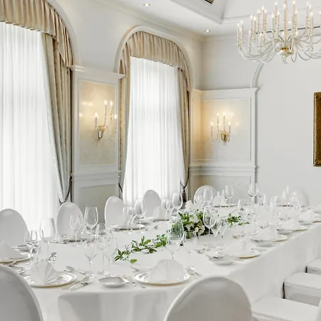 酒店 巴特诺伊纳尔施泰根博阁度假酒店 4*