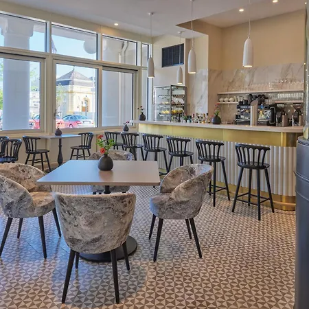 巴特诺伊纳尔施泰根博阁度假酒店 酒店