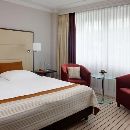 巴特诺伊纳尔施泰根博阁度假酒店 4* 巴特诺因阿尔-阿尔韦勒