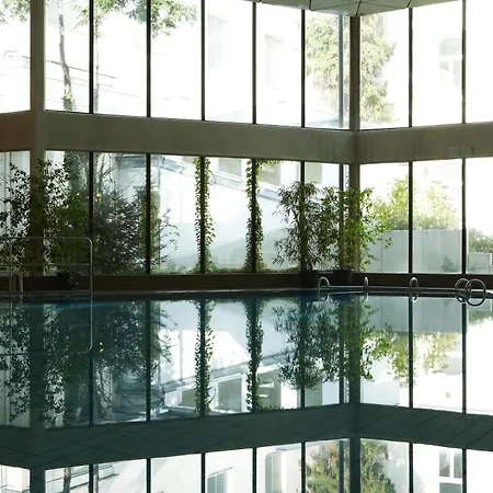 巴特诺伊纳尔施泰根博阁度假酒店 酒店 巴特诺因阿尔-阿尔韦勒